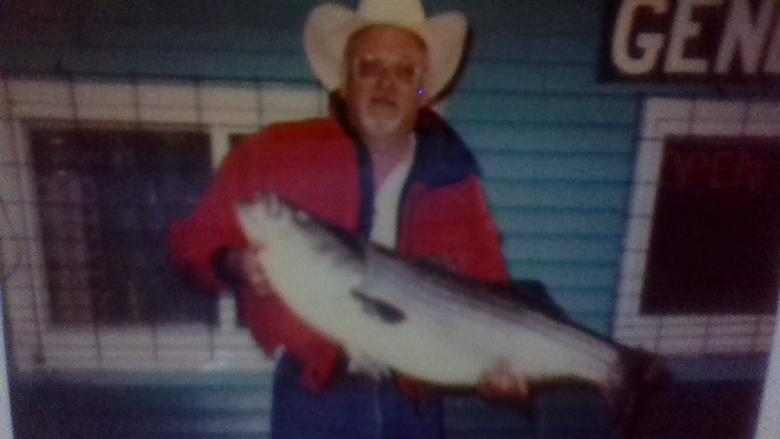 Name:  my 42 pound lake trout.jpg
Views: 553
Size:  27.3 KB