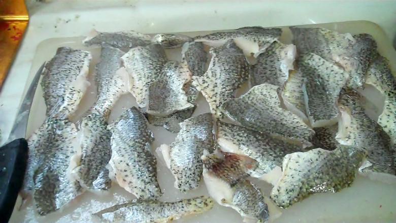 anyone cook whole smaller crappie? broil, bake or fry? do that