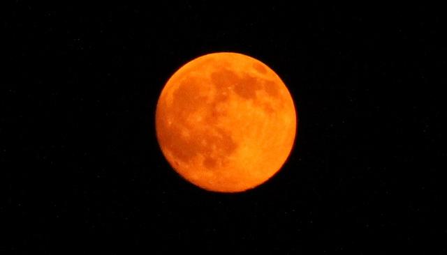 Name:  Red Moon 1.jpg
Views: 637
Size:  8.1 KB
