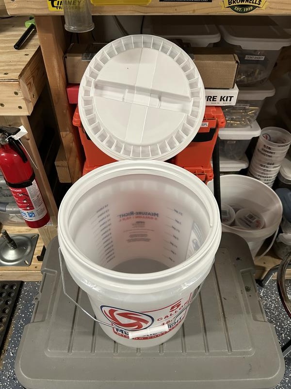I built a large overnight minnow bucket - for keeping a lot of minnows  alive