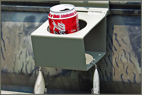 https://www.crappie.com/crappie/attachments/main-crappie-fishing-forum/116166d1361122501-war-eagle-rail-system-diy-projects-drink_holder_lg-jpg