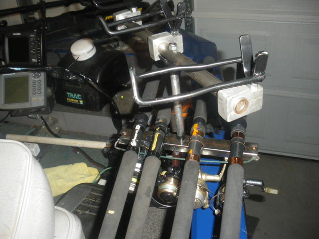 Name:  pictures of rod holders 003.jpg
Views: 263
Size:  43.4 KB