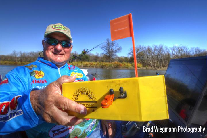 Name:  Dan Dannenmueller Sr. with Off Shore Tackle Planer Board by Brad Wiegmann Photography com.jpg
Views: 165
Size:  48.6 KB