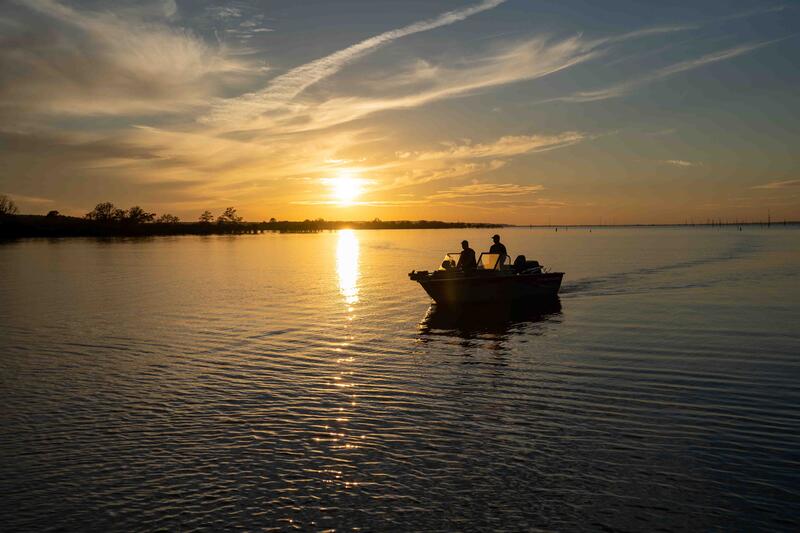 Name:  Perfect sunset after a day of fishing on Grenada Lake.jpg
Views: 519
Size:  57.5 KB