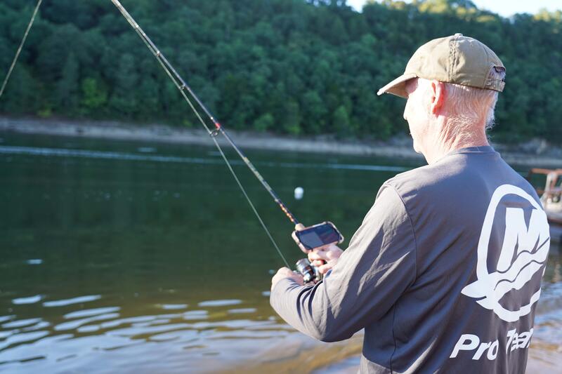 Name:  smartphone attaches to your fishing pole.jpg
Views: 196
Size:  53.0 KB
