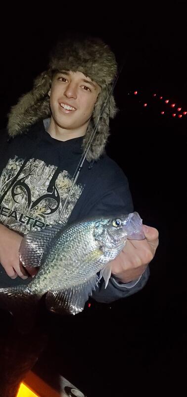 How to catch crappie at night using a light, night time pan fishing tips 