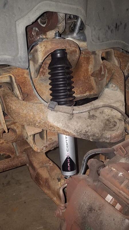 Name:  New Front Shocks are installed.jpg
Views: 157
Size:  63.3 KB